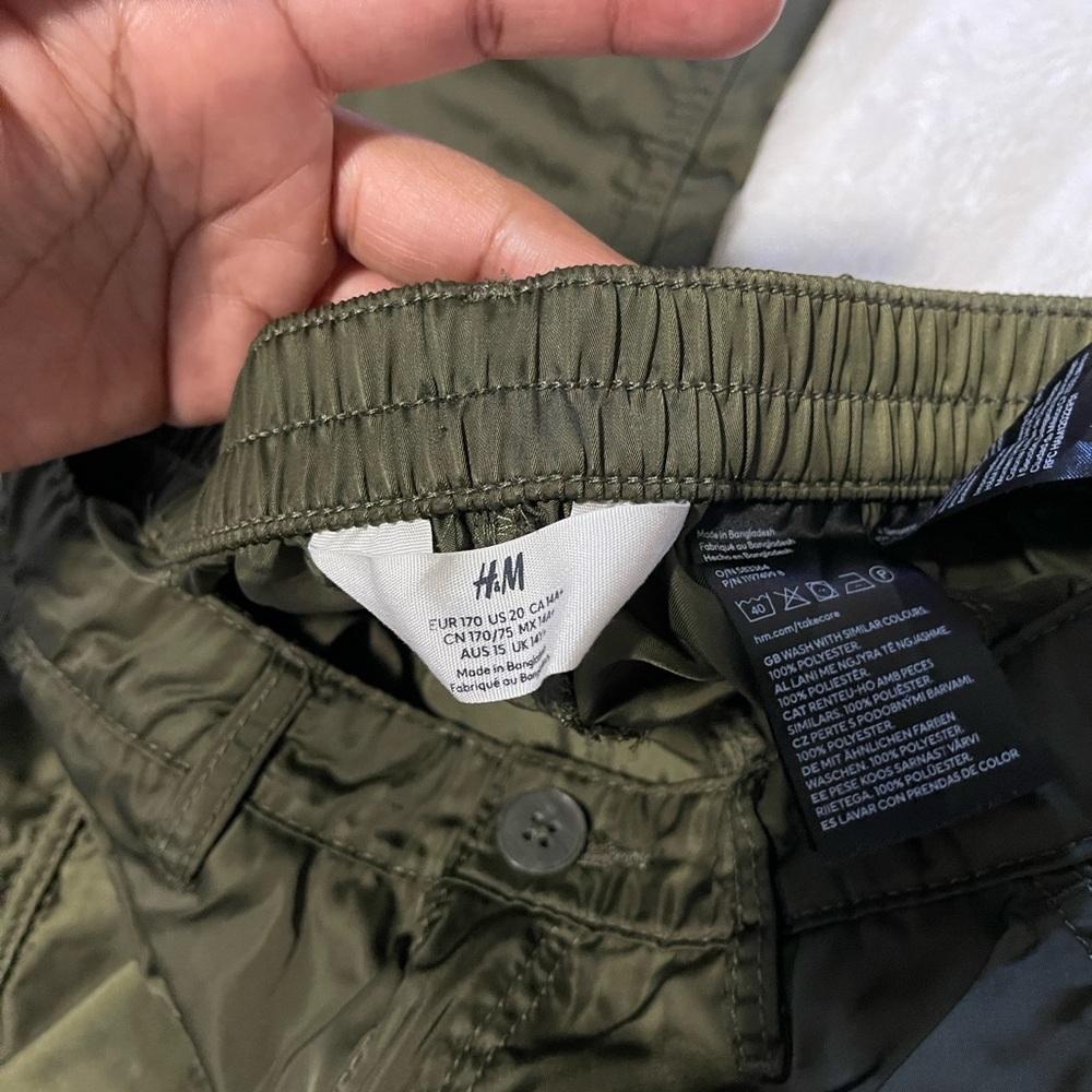 H&M Dark Green Casual women Trousers size 20